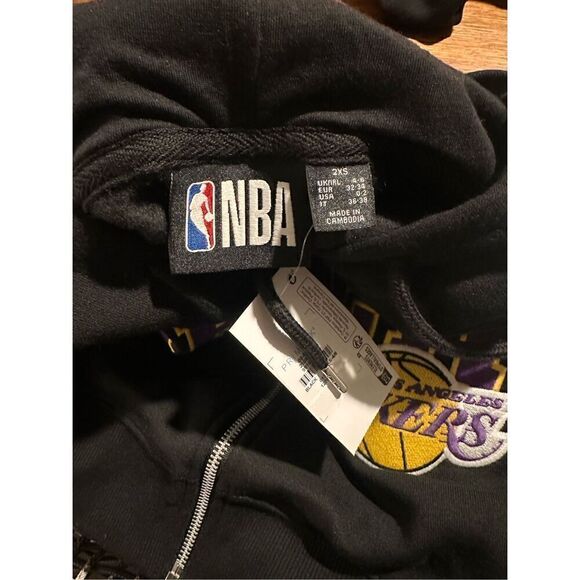 NWT NBA Lakers Cropped Drop Sleeve Zip Up Hoodie - Picture 3 of 4